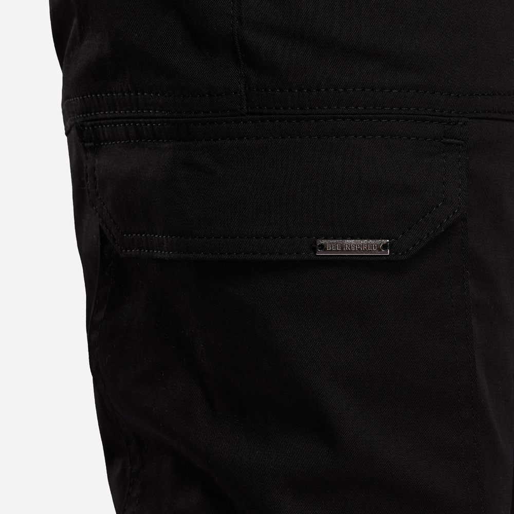 BLACK RIVERO BEE INSPIRED CARGOS